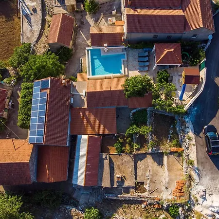 Stanka - Three Bedroom With Private Pool *